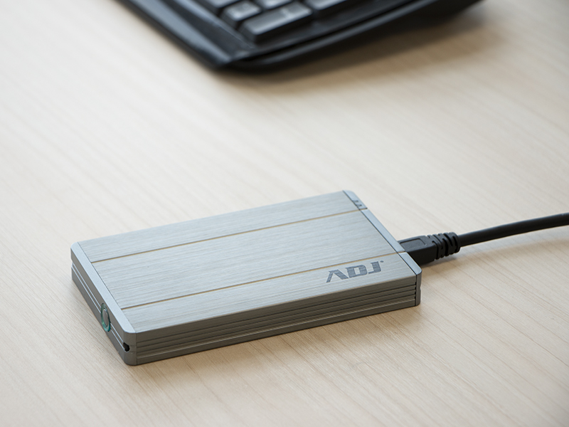 BOX 2.5 SATA TO USB 3.0 MAX 2TB GY AH650 BOX MAX HDD 12,5 MM ADJ